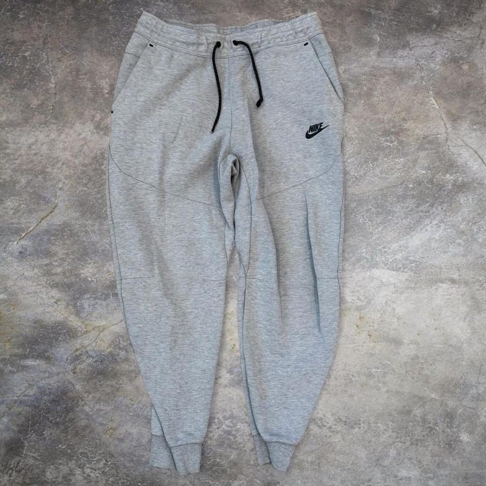 Nike Tech Grey Jogger Sweatpants Adult Size Medium Streetwear Sportswear Elastic